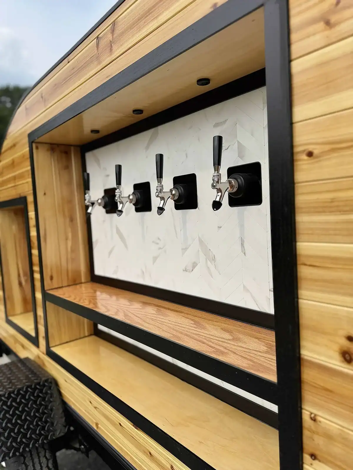 Teardrop – Gloss White + Cedar - Image 3