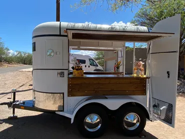 Glossy White Extra Tall 2-Horse Trailer Mobile Bar - Image 7