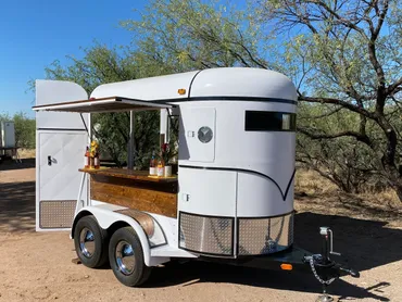 Glossy White Extra Tall 2-Horse Trailer Mobile Bar - Image 11