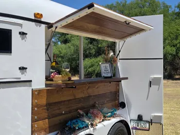 White 2-Horse Trailer Mobile Bar - Image 20