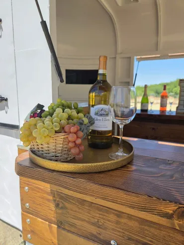 White 2-Horse Trailer Mobile Bar - Image 18