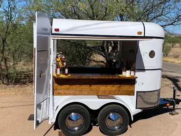 Glossy White Extra Tall 2-Horse Trailer Mobile Bar - Image 13