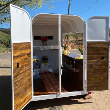 Glossy White Extra Tall 2-Horse Trailer Mobile Bar - Image 15