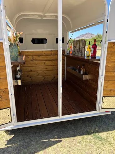 White 2-Horse Trailer Mobile Bar - Image 5