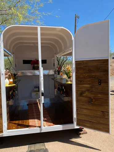Glossy White Extra Tall 2-Horse Trailer Mobile Bar - Image 6