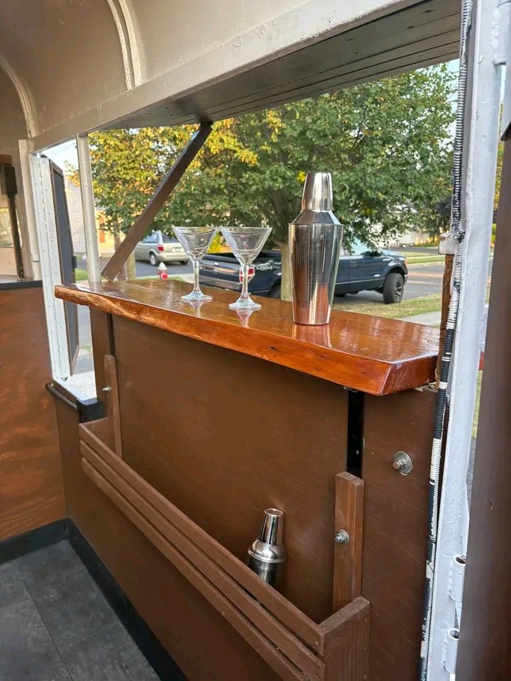 Vintage mobile bar - Image 15